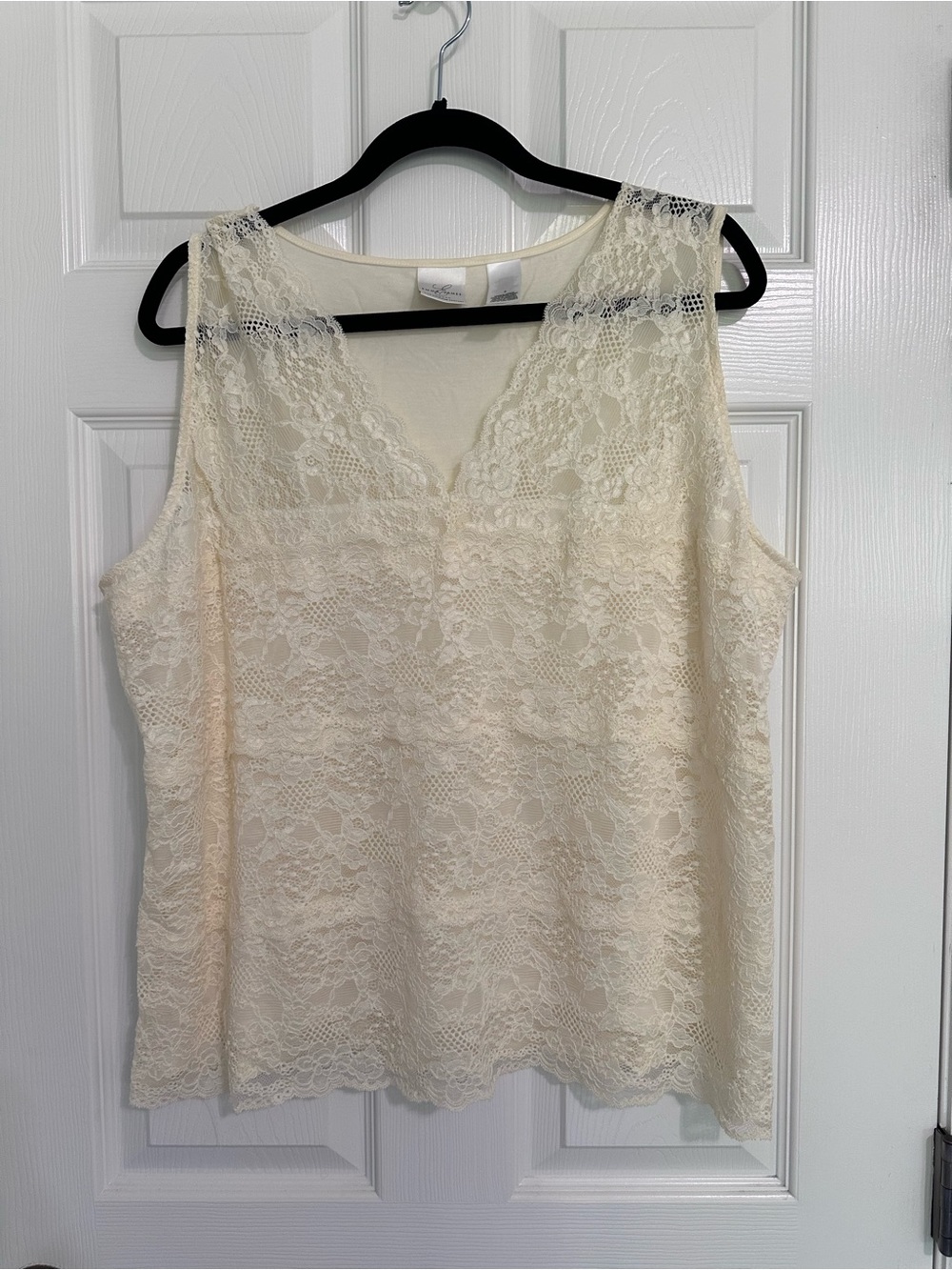 Liz Claiborne Emma James Cream Lace Shell Top
